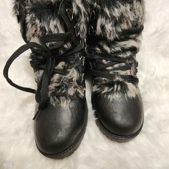 Wanted/ Stratton Boots - Picture 2 of 6